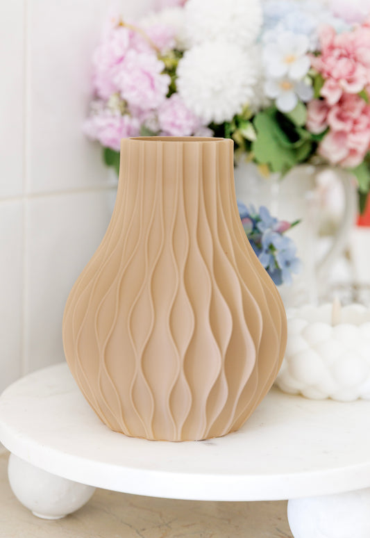 Willow Wave Vase